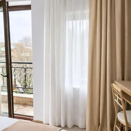 Adori Boutique Hotel 3*